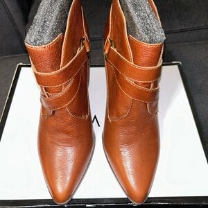 Nine West Kelela Brown Leather Ankle Boots 3.75” Heel Size 10.5M SU5